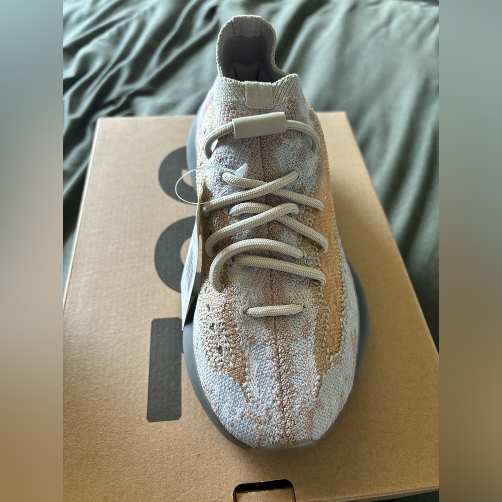 NWT SIZE 4